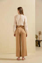 Load image into Gallery viewer, OLIVIANE EMBROIDERED BLOUSE