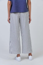 Load image into Gallery viewer, LINEN PANTS - BLUEBERRY STRIPE