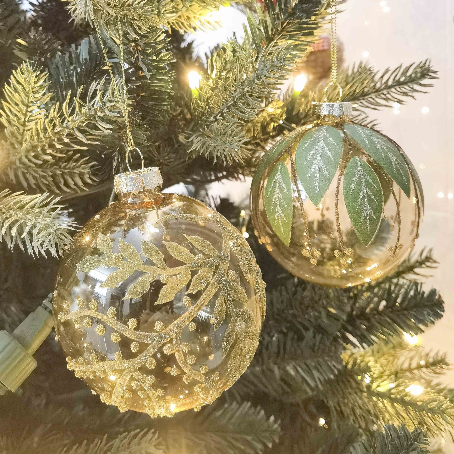 AUSTRALIAN BOTANICAL GLASS BAUBLES
