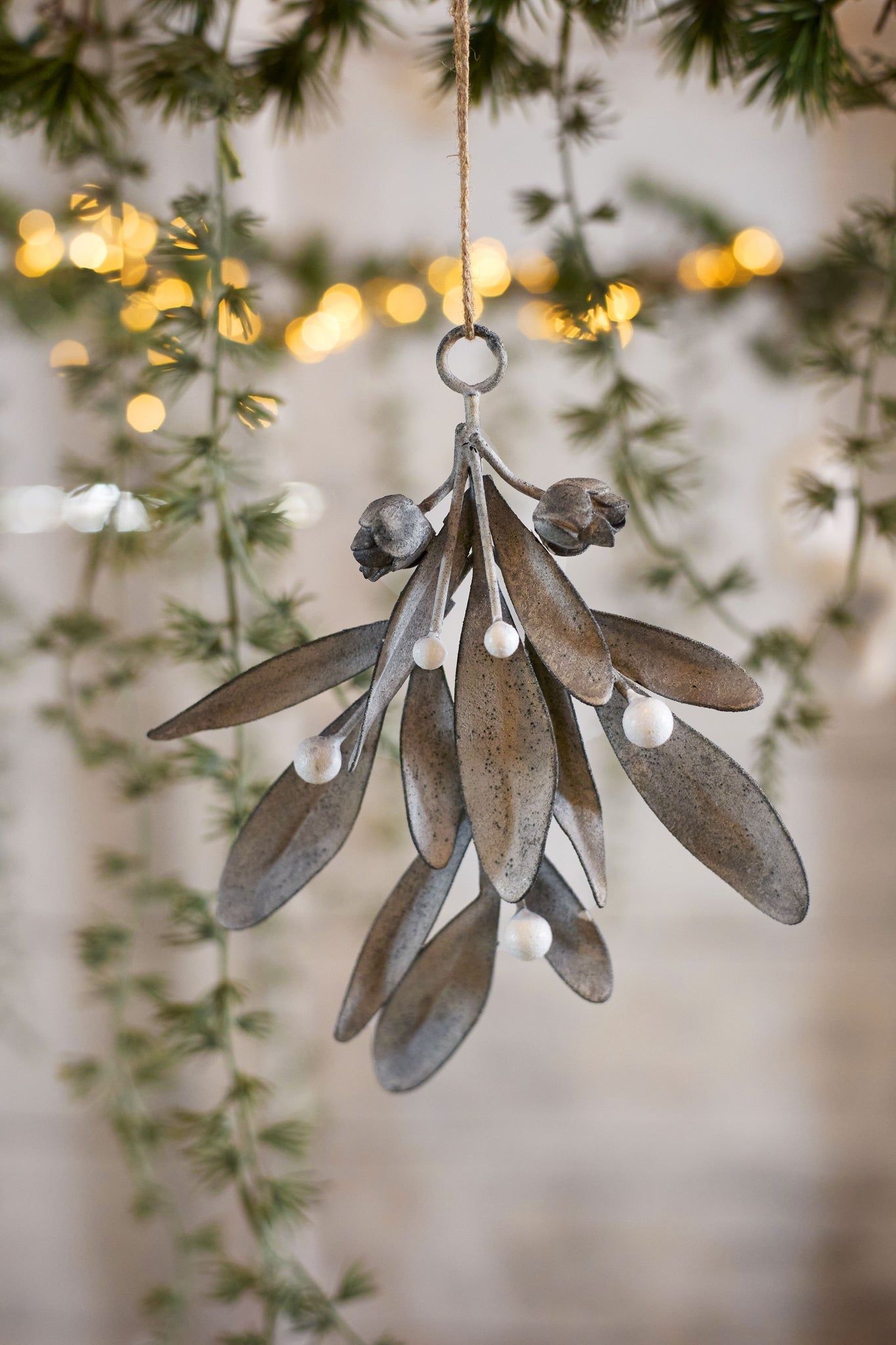 HANGING LEAF LONG ASH GREY