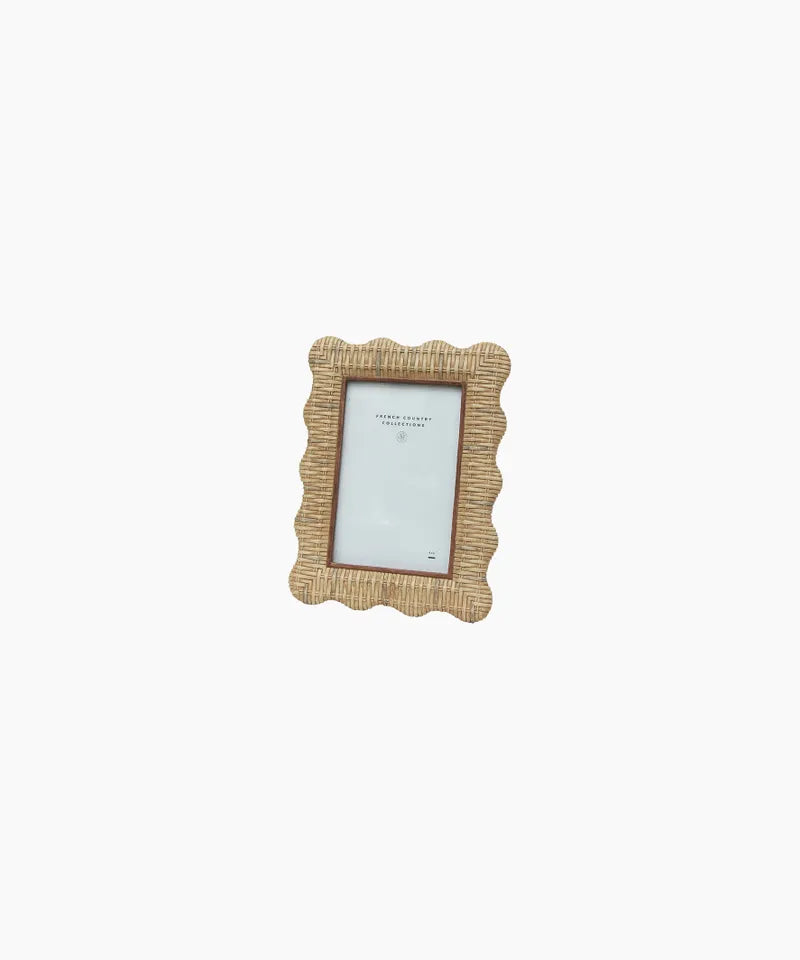RATTAN WAVY PHOTO FRAME - 2 SIZES