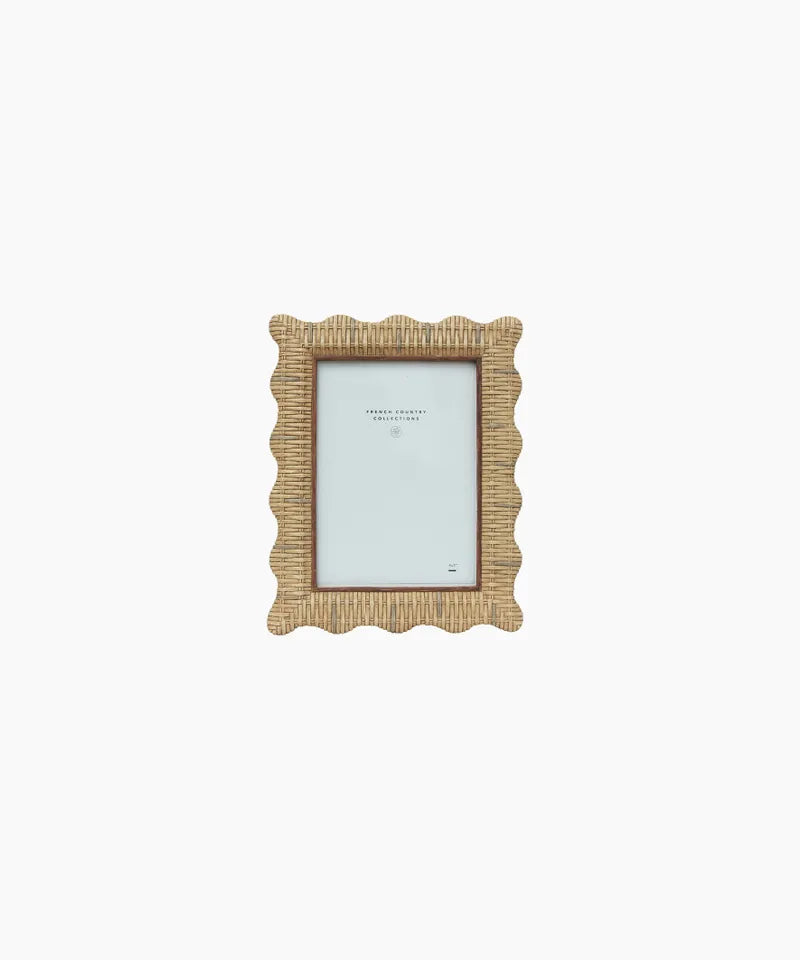 RATTAN WAVY PHOTO FRAME - 2 SIZES