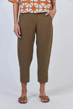 Load image into Gallery viewer, TOBACCO SLIM LEG LINEN PANTS