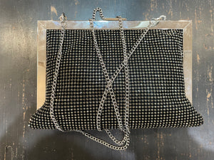 GLOMESH CLUTCH - BLACK