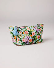 Load image into Gallery viewer, VELVET TOILETRY BAG