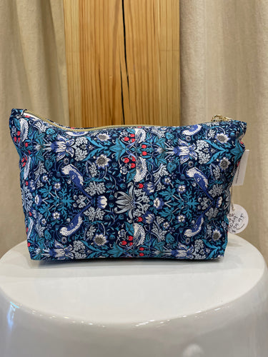 LIBERTY PRINT ESSENTIALS PURSE