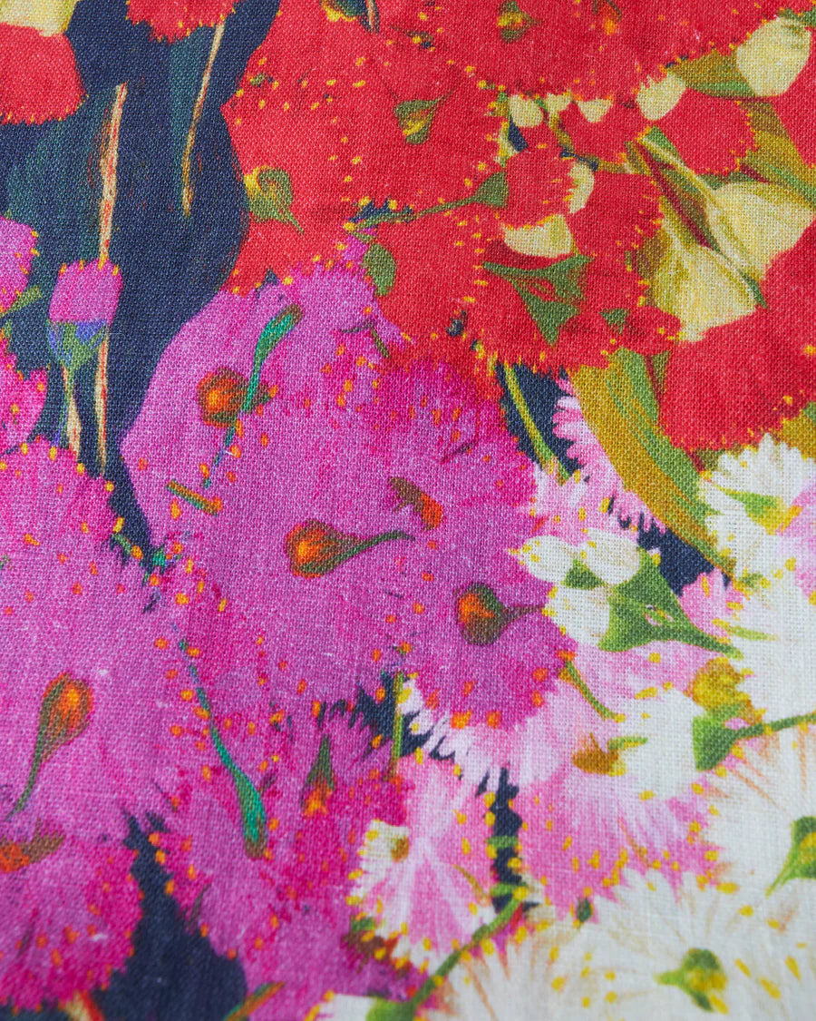 AUSTRALIAN BUSH BLOSSOM TABLECLOTH