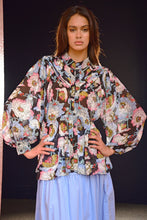 Load image into Gallery viewer, MAKE A V LINE BLOUSE - SWEET PEONY