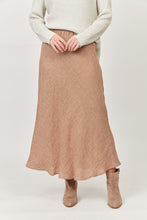 Load image into Gallery viewer, LINEN SKIRT - CHAI PUPPYTOOTH