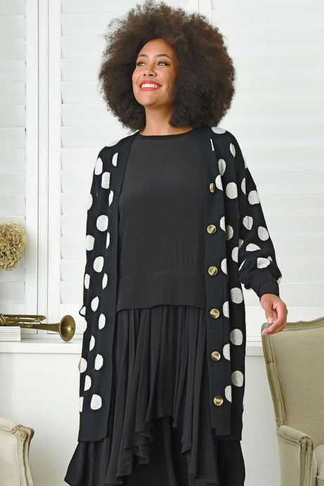 ONE CHIC CHIC CARDIGAN