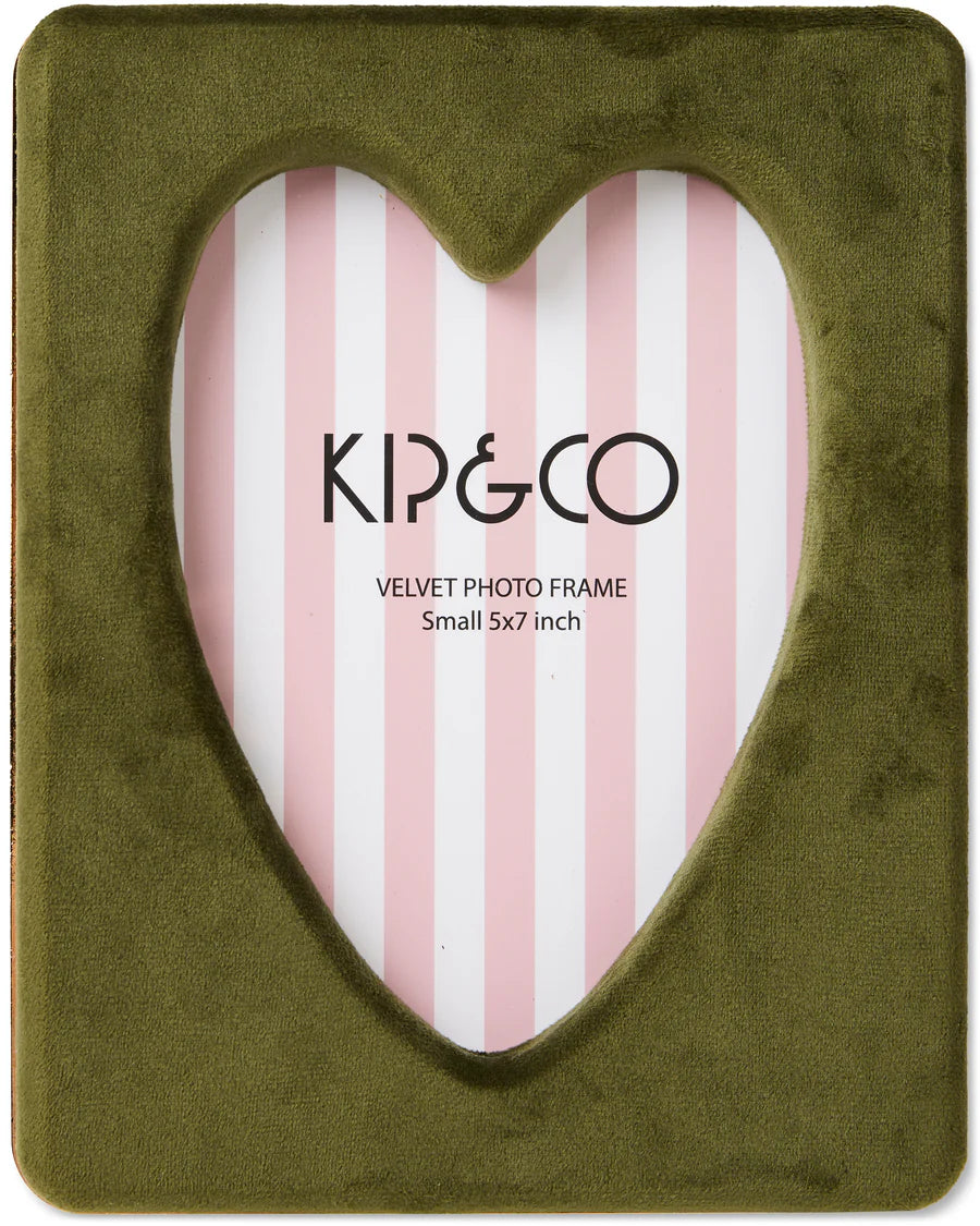 CAMPSITE HEART VELVET PHOTO FRAME 4X6