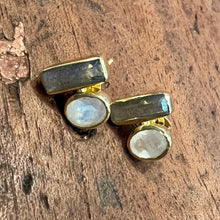 Load image into Gallery viewer, SIERRA STUD EARRINGS