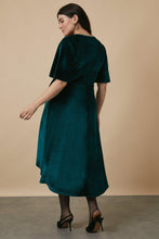 Load image into Gallery viewer, FOUR LANES DRESS - EVERGREEN