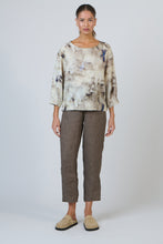 Load image into Gallery viewer, LINEN TOP 3/4 SLEEVE - EMPERADOR PRINT