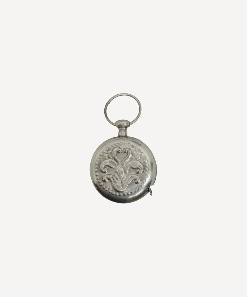 EMBOSSED FLEUR TAPE MEASURE