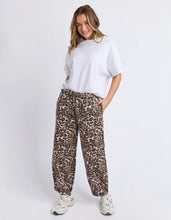 Load image into Gallery viewer, LEOPARD DAYS PANT
