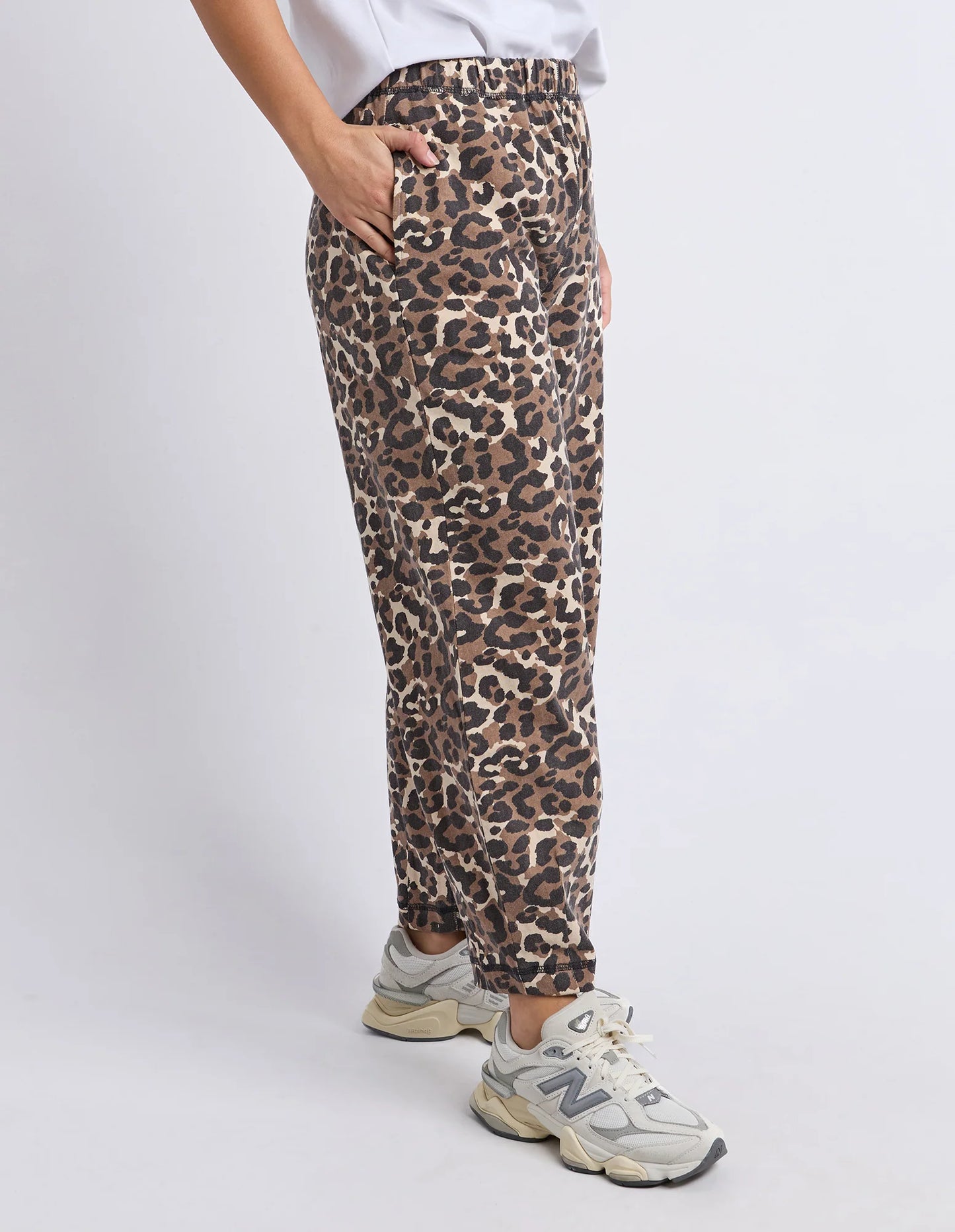LEOPARD DAYS PANT