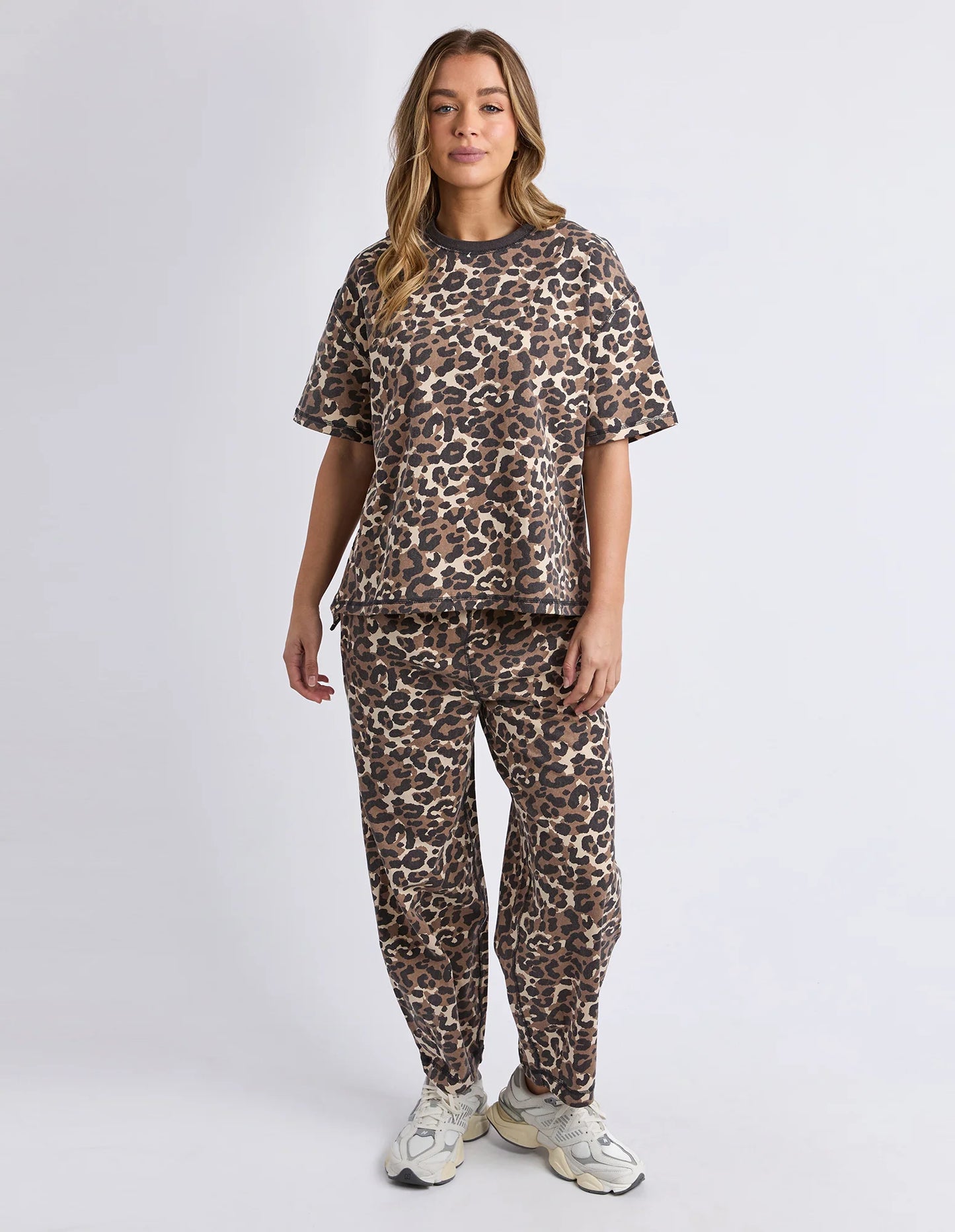 LEOPARD DAYS TEE