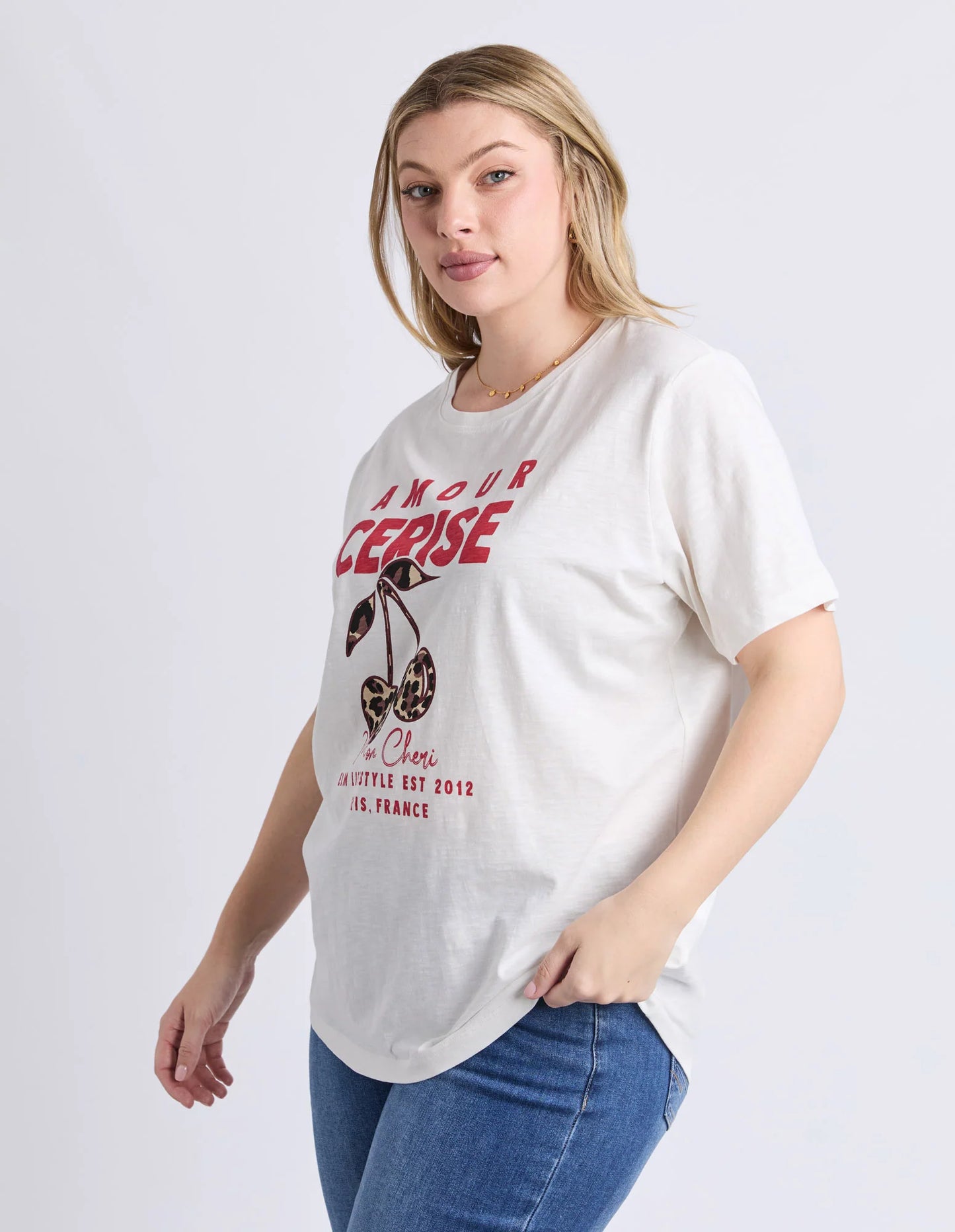 AMORE CERISE TEE - MARSHMELLOW