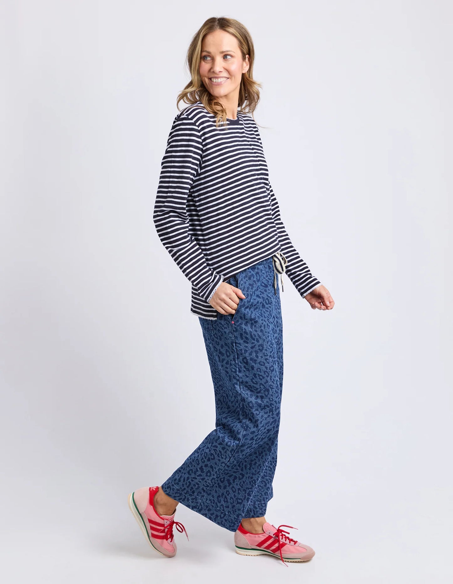 DREA LONG SLEEVE TEE - NAVY WHITE STRIPE
