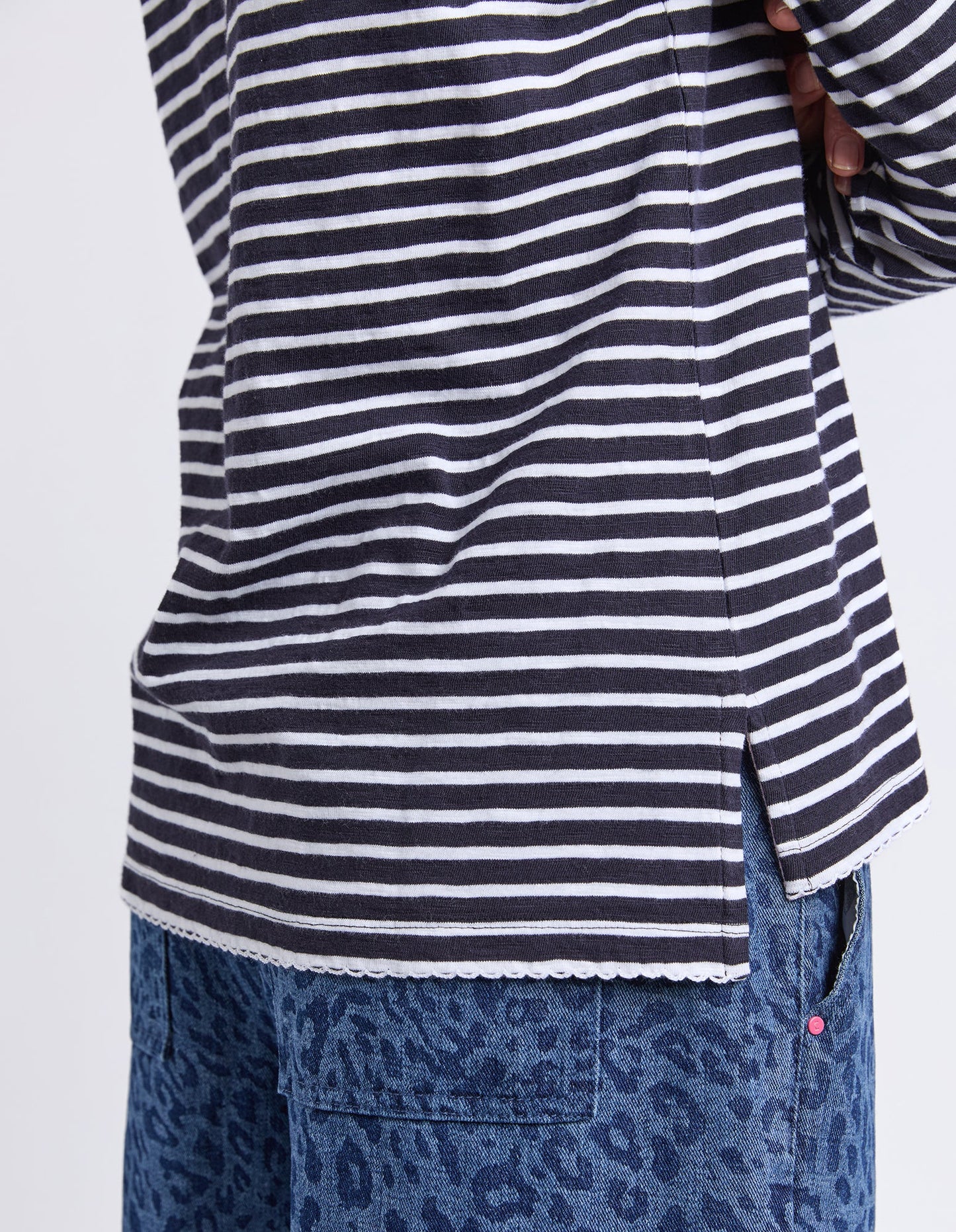 DREA LONG SLEEVE TEE - NAVY WHITE STRIPE
