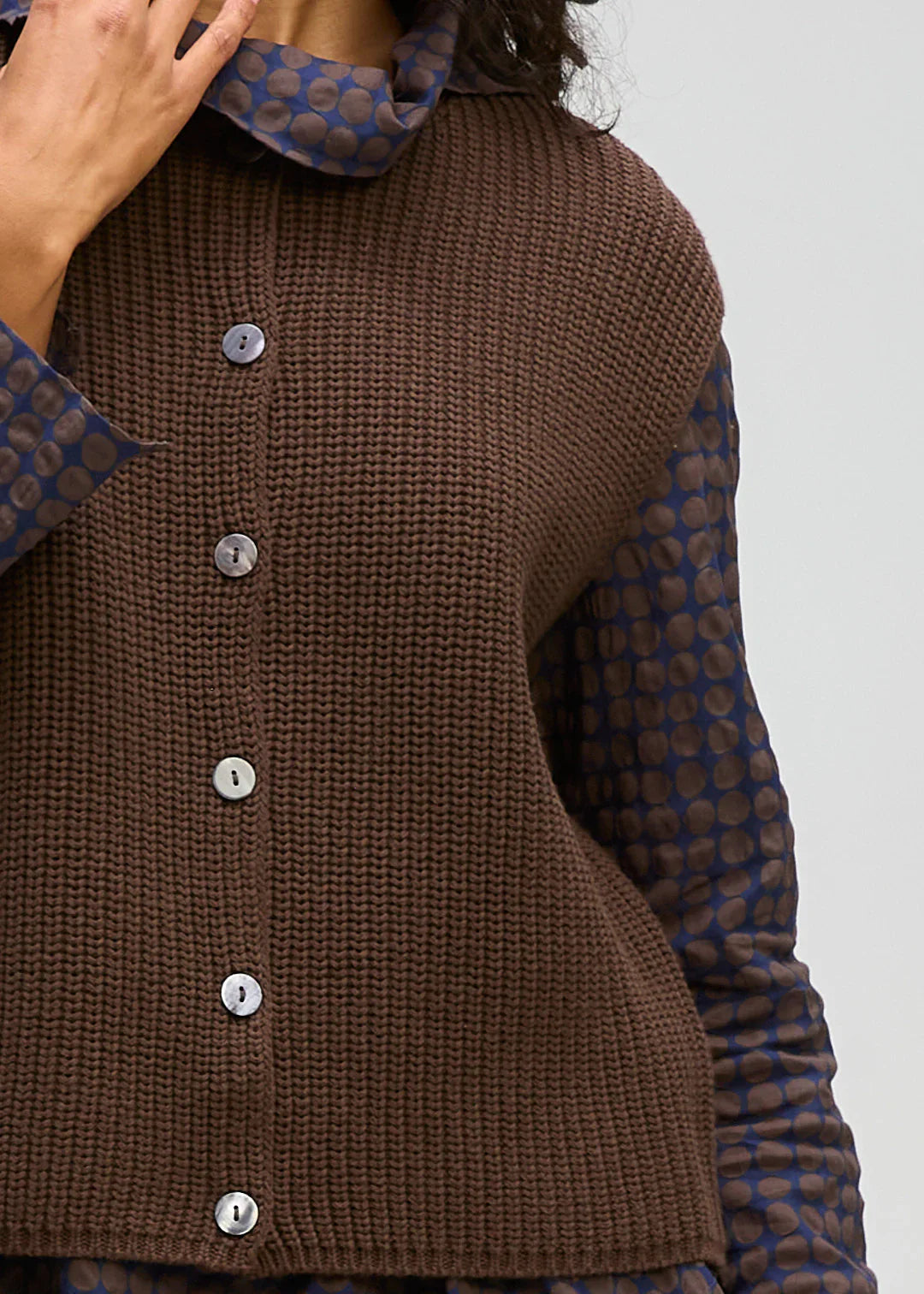 RIBBED VEST - DARK BROWN