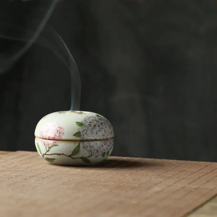 JAPANESE INCENSE HOLDER - HYDRANGEA