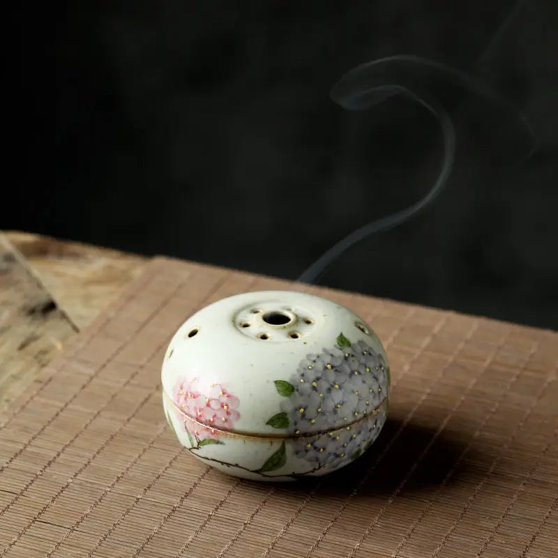 JAPANESE INCENSE HOLDER - HYDRANGEA