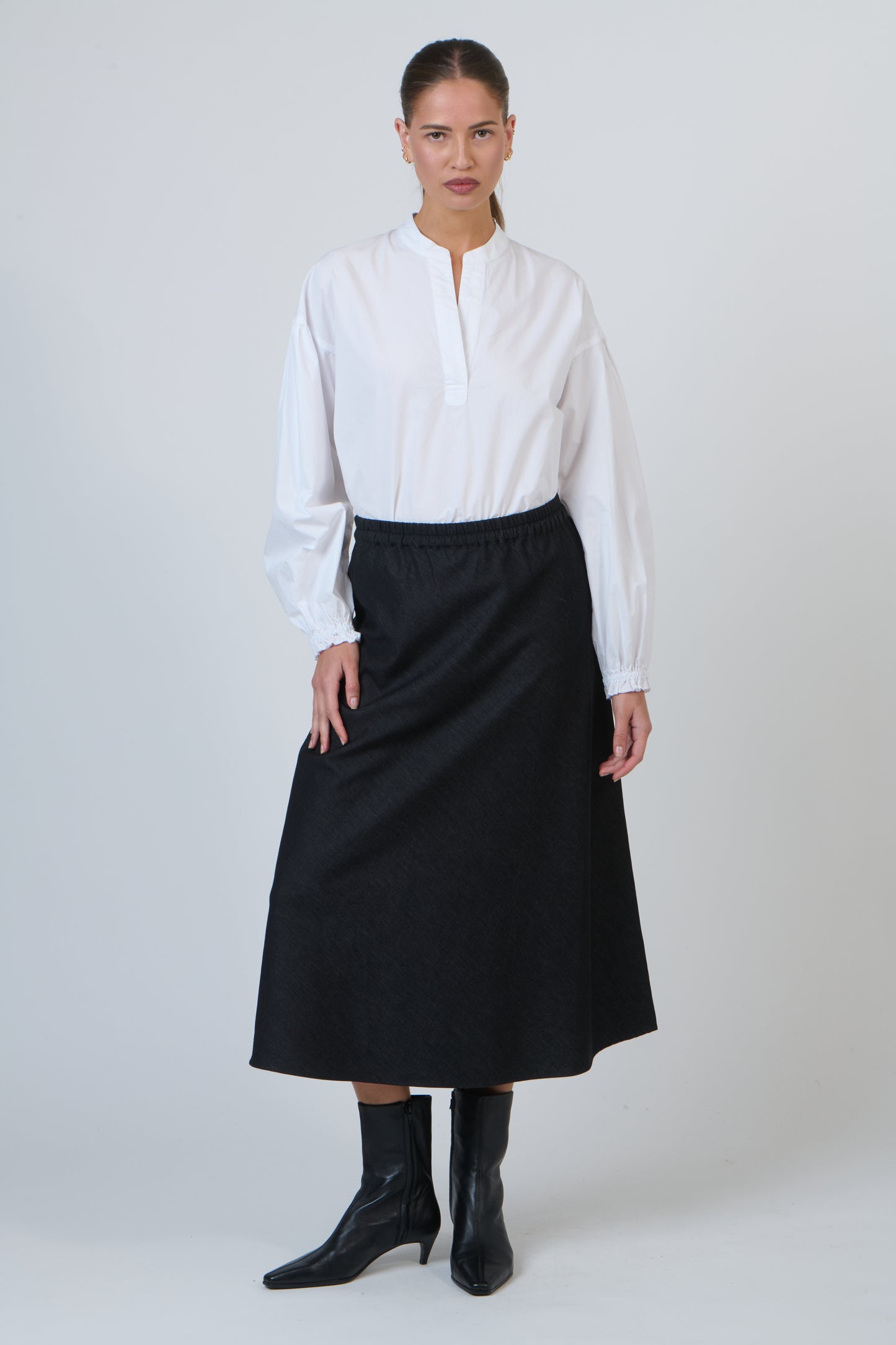 COTTON V-NECK SHIRT - WHITE