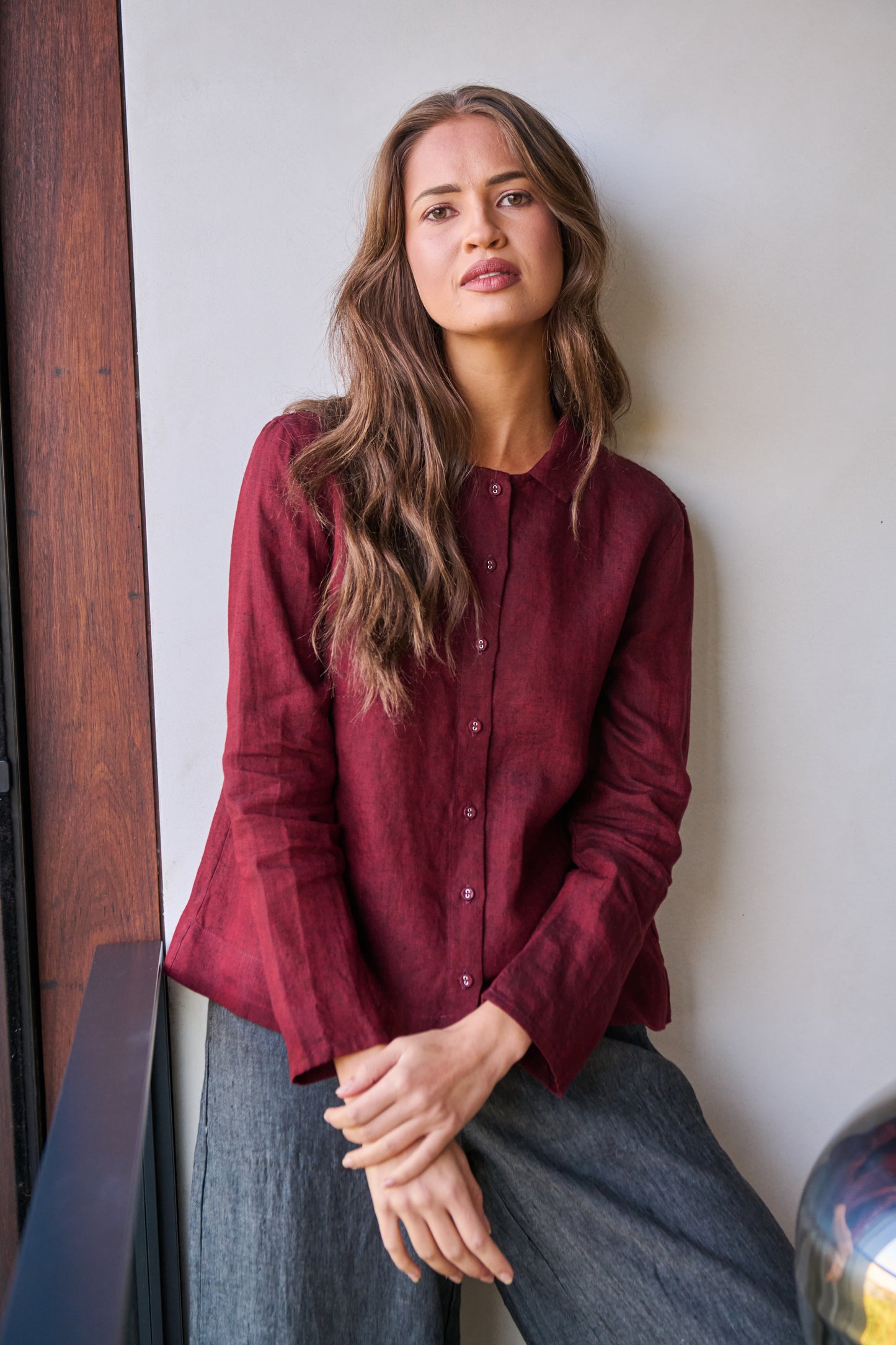LINEN BUTTON DOWN SHIRT - REDWOOD