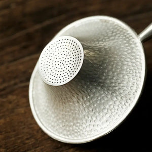 TEA STRAINER WITH STAND