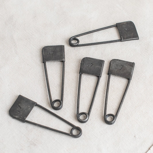 LAUNDRY PINS - KEY RING
