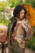 Load image into Gallery viewer, KIMONO  CARDIGAN - SECRET GARDEN