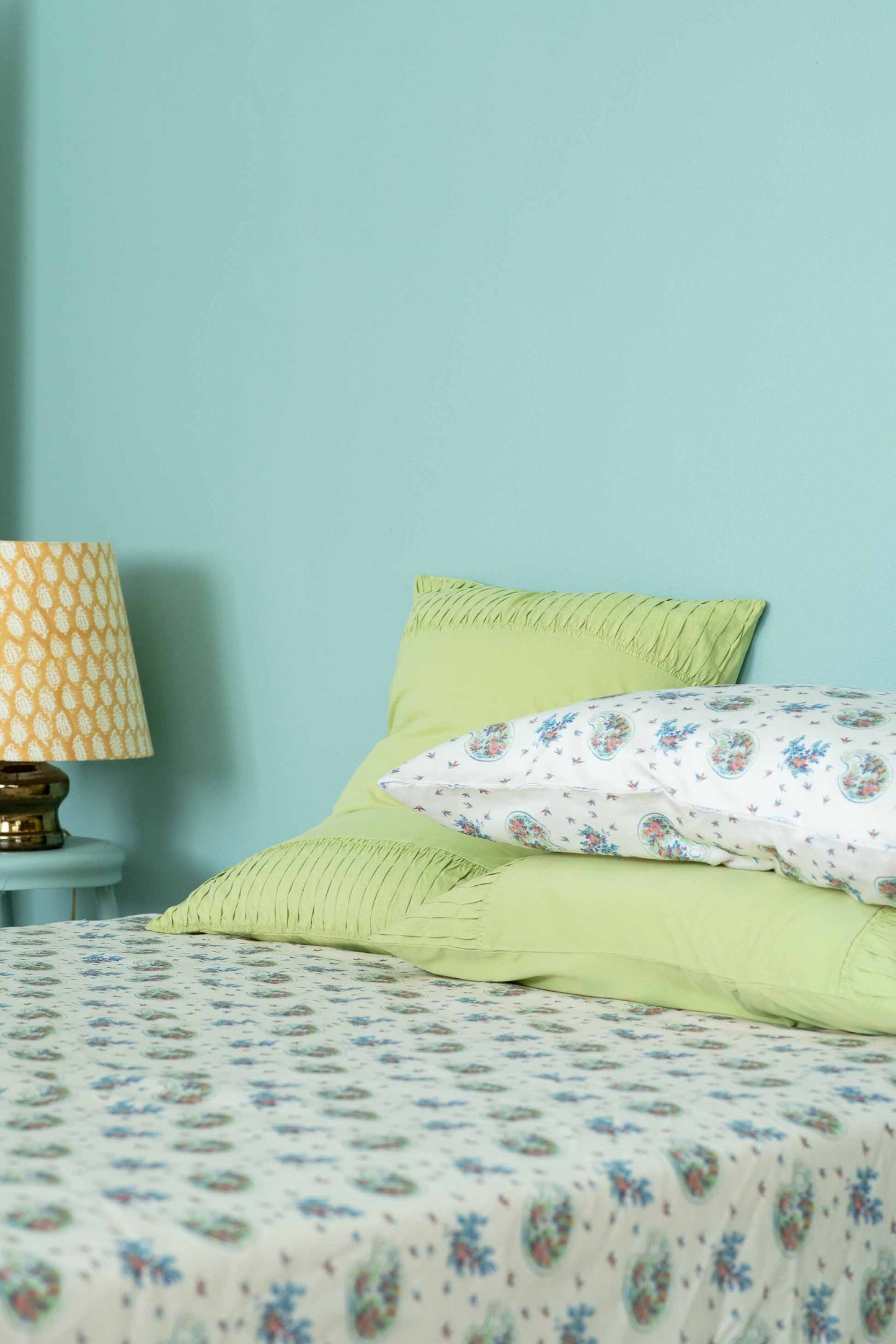 PALETTES & SWALLOWS SHEET SET