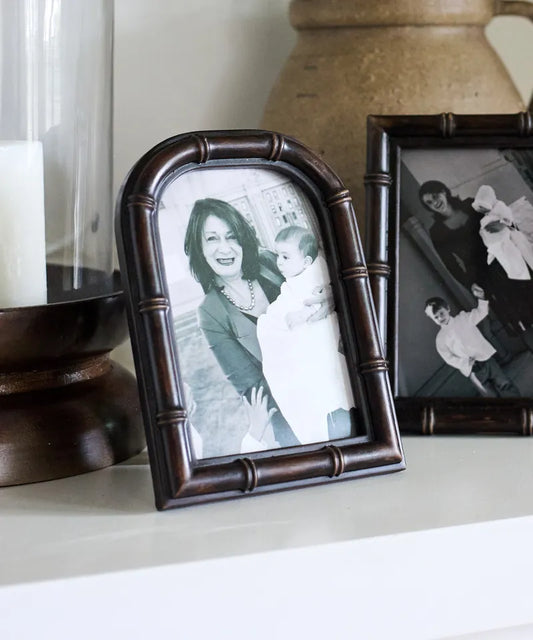 CHUNKY BAMBOO ROUND TOP PHOTO FRAME - 4 X 6