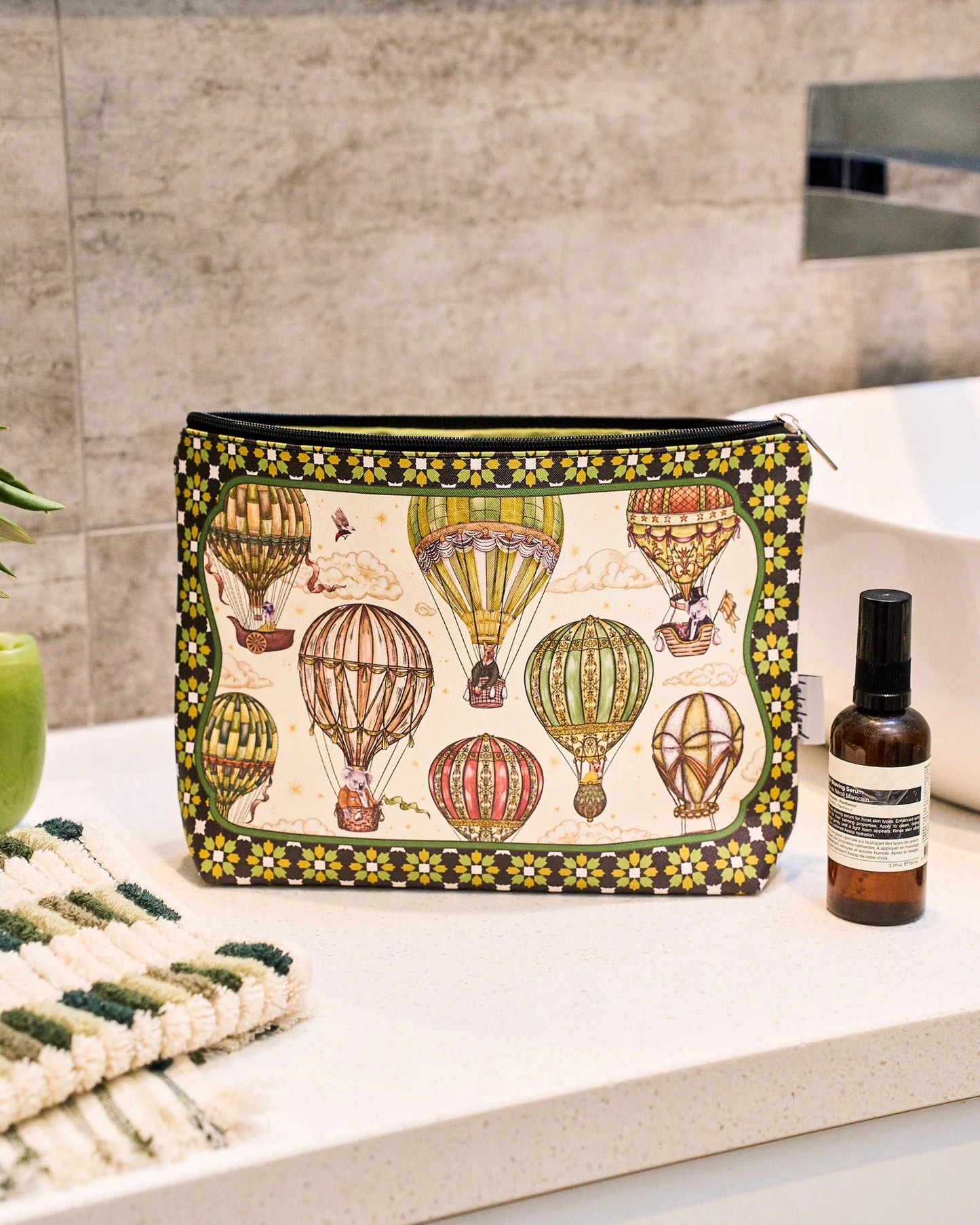 COSMETIC BAG VINEYARD VISIONS