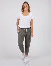 Load image into Gallery viewer, FUNDAMENTAL BRUNCH PANT - KHAKI