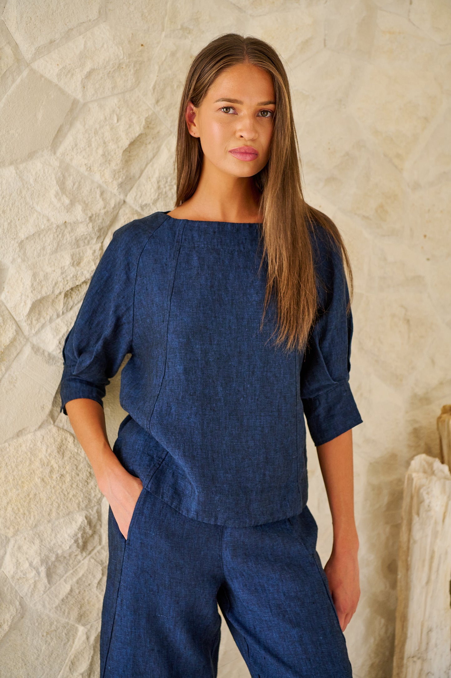 ECLIPSE LINEN SLEEVED TOP - NAVY