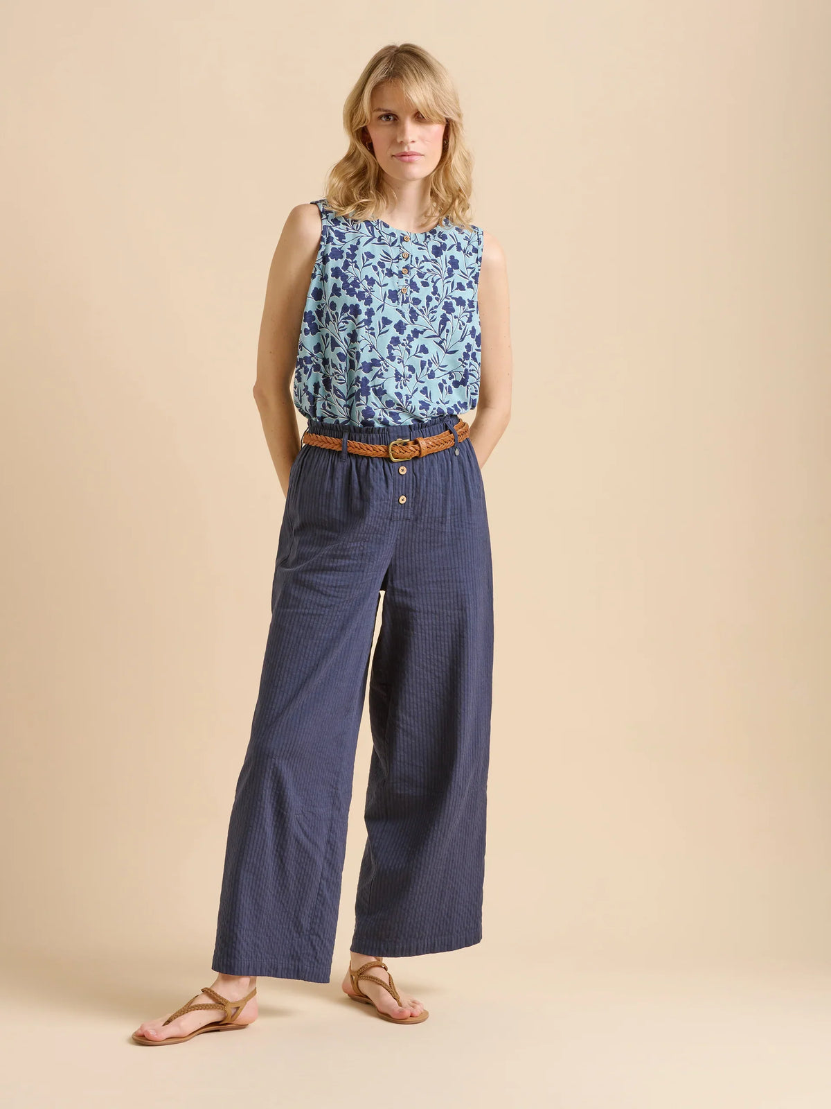 SHADOW FLORAL VEST - BLUE