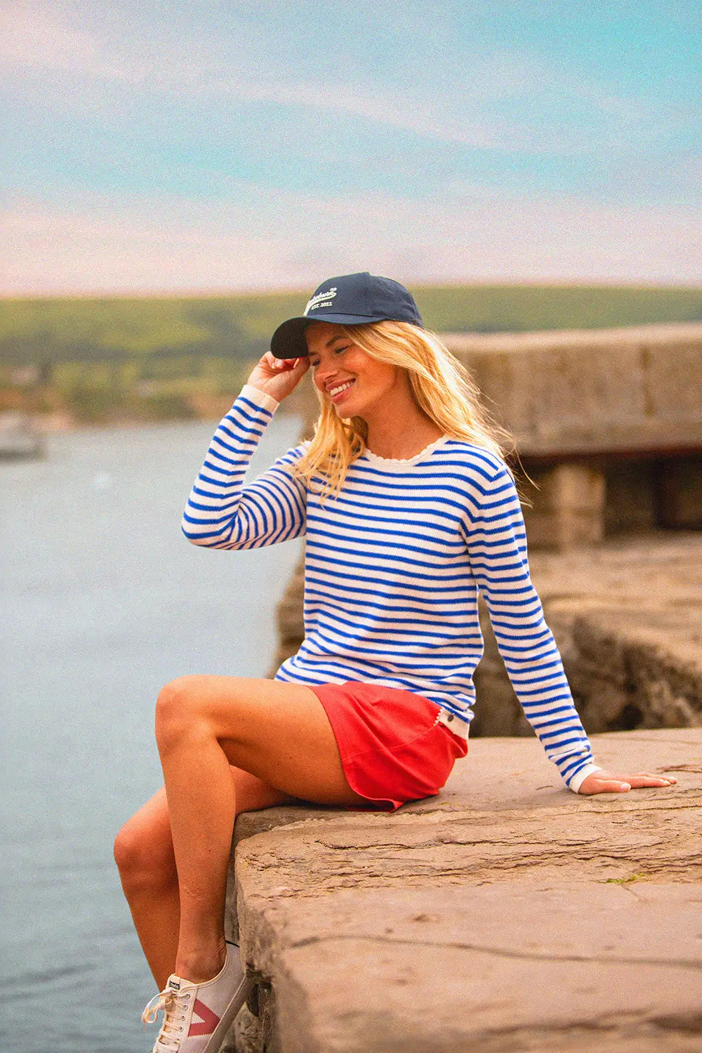 SCALLOP NECK KNITTED JUMPER - BLUE