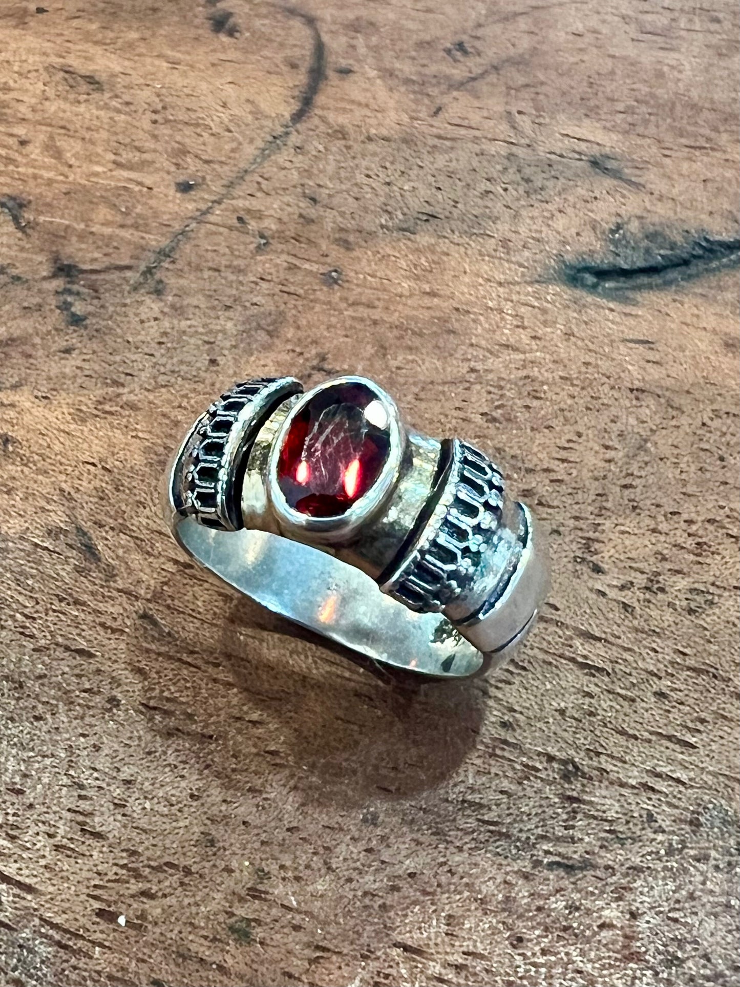 ARDEN SILVER, GOLD & GARNET RING