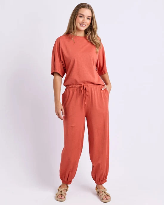 STILLWATER TEE - RUST