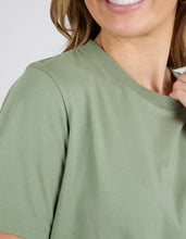 Load image into Gallery viewer, HUNTLEIGH OVERSIZED TEE -  CAYENNE