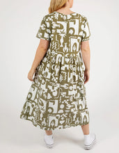 Load image into Gallery viewer, POSTCARD TEE DRESS - KHAKI &amp; CREAM