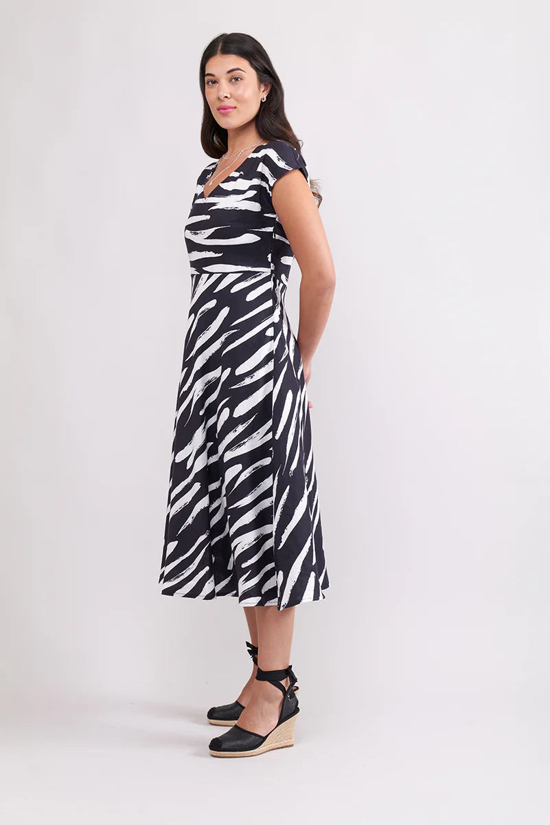 ON A HIGH DRESS - UNO