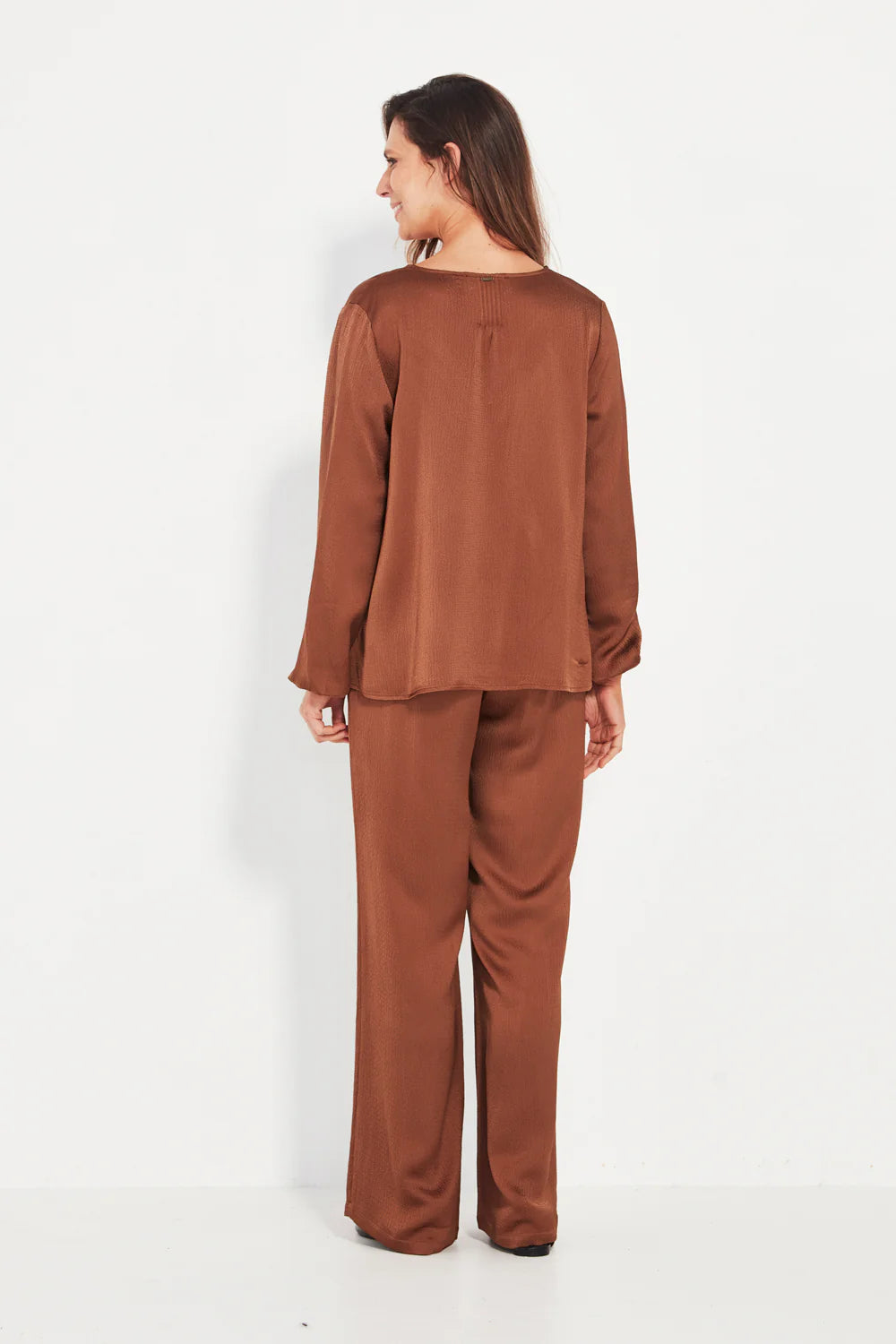 SAVANT TOP - WALNUT