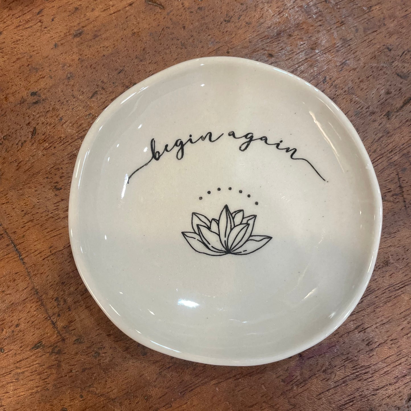 MINI DISH WITH WORDS