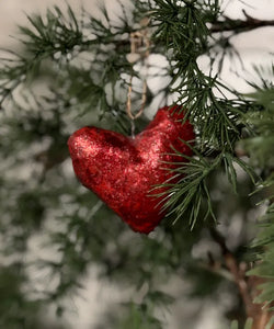 CANVAS HANGING HEART DECORATION