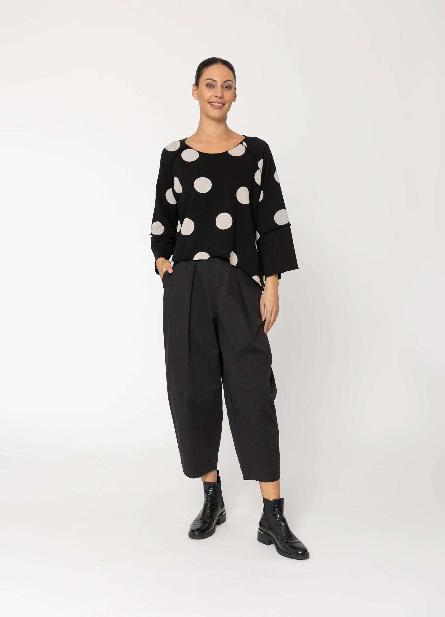 RIZA SWEATSHIRT - BLACK POLKA DOT