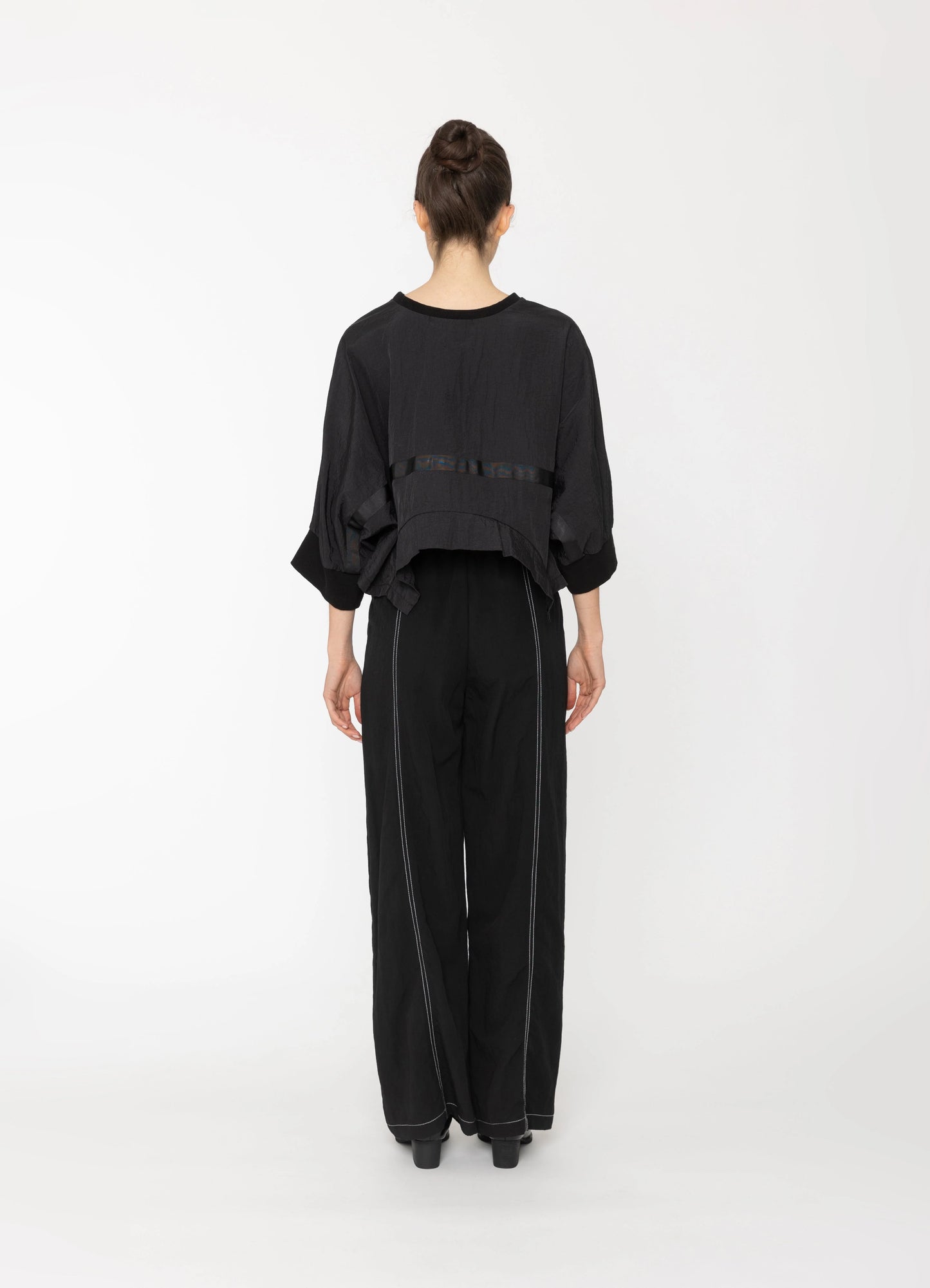 YVE TOP - BLACK